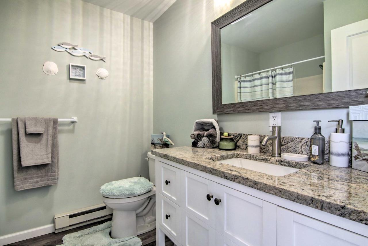 Airy Ocean City Condo On Canal Front With Deck! Zewnętrze zdjęcie